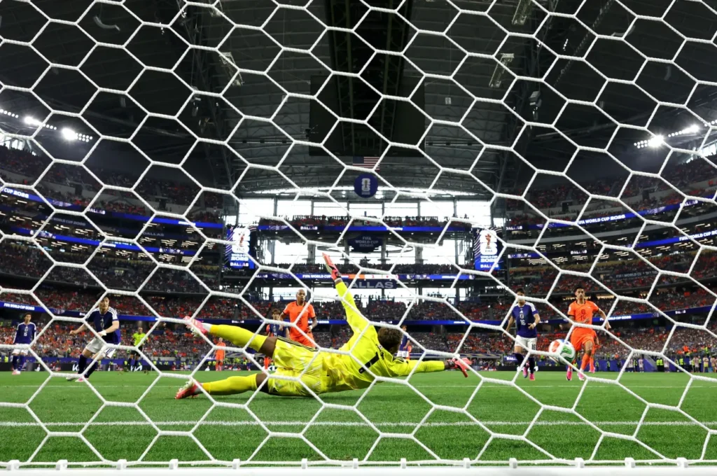 Raça na Copa do Mundo: Japão empata com a Holanda com gol no fim