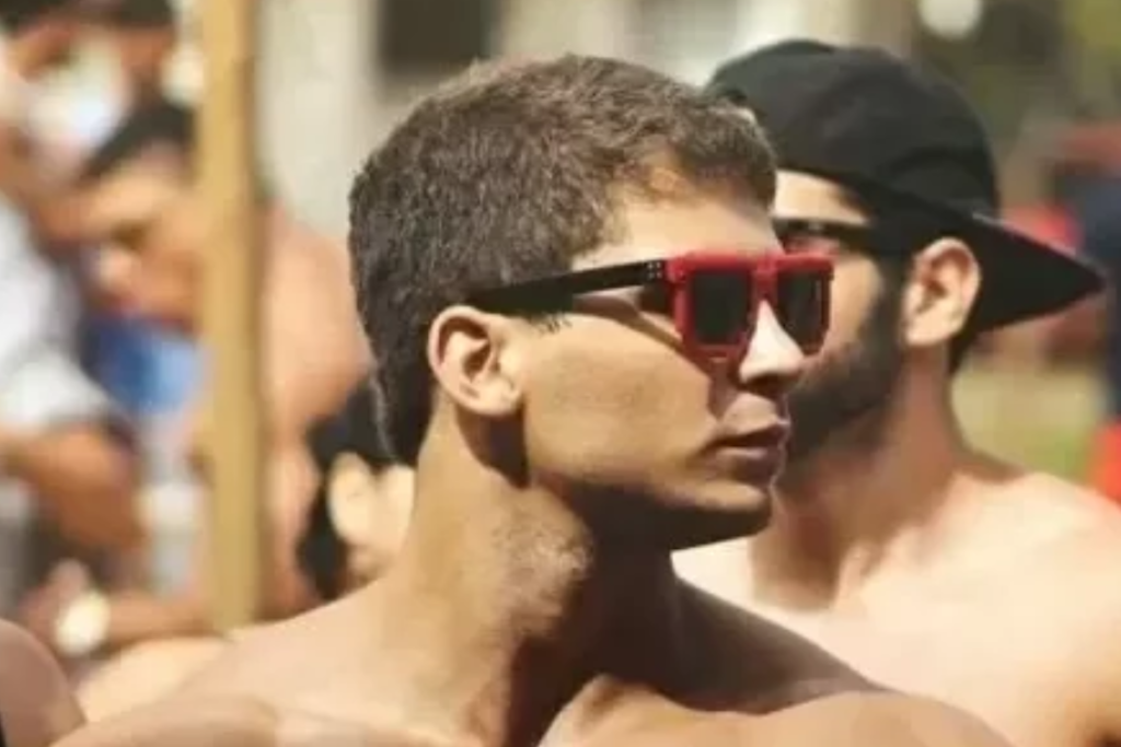 Acusado de espancar namorada em elevador vai a júri popular por tentativa de feminicídio Igor Eduardo Pereira Cabral vai a júri popular por tentativa de feminicídio.