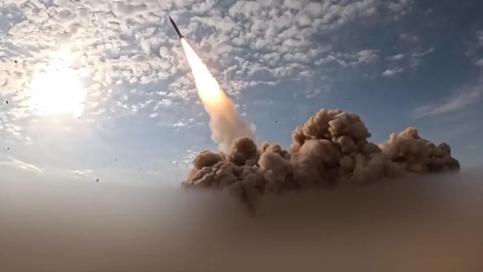 Irã suspende disparo de mísseis e diz que só fará novos ataques se Israel bombardear Líbano