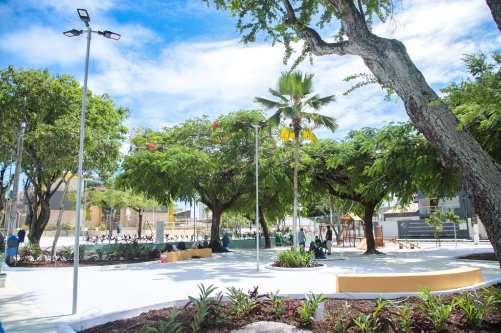 Praça das Mães Zilda Arns é requalificada e ganha novo espaço de lazer em Lagoa Nova