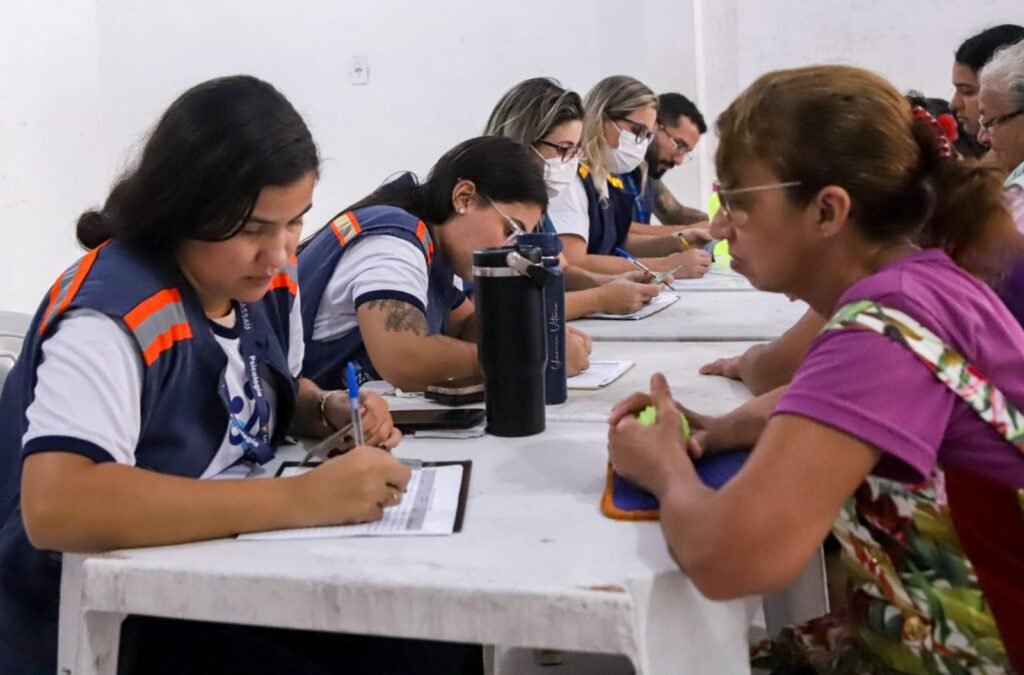 Famílias afetadas pelas chuvas recebem assistência e cestas básicas na comunidade Cavaco Chinês