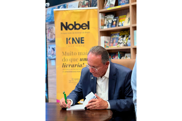 Autobiografia de Raniere Barbosa retrata inovação política em Natal