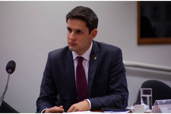 Em três campanhas, Rafael tem três decisões para devolução de recursos