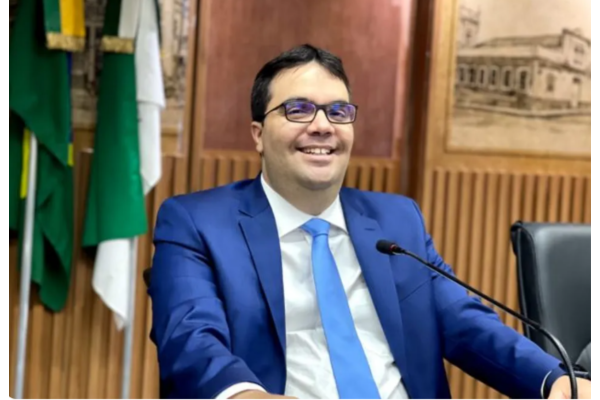 Tércio Tinoco ganha força para ocupar segunda vaga ao Senado com Zenaide