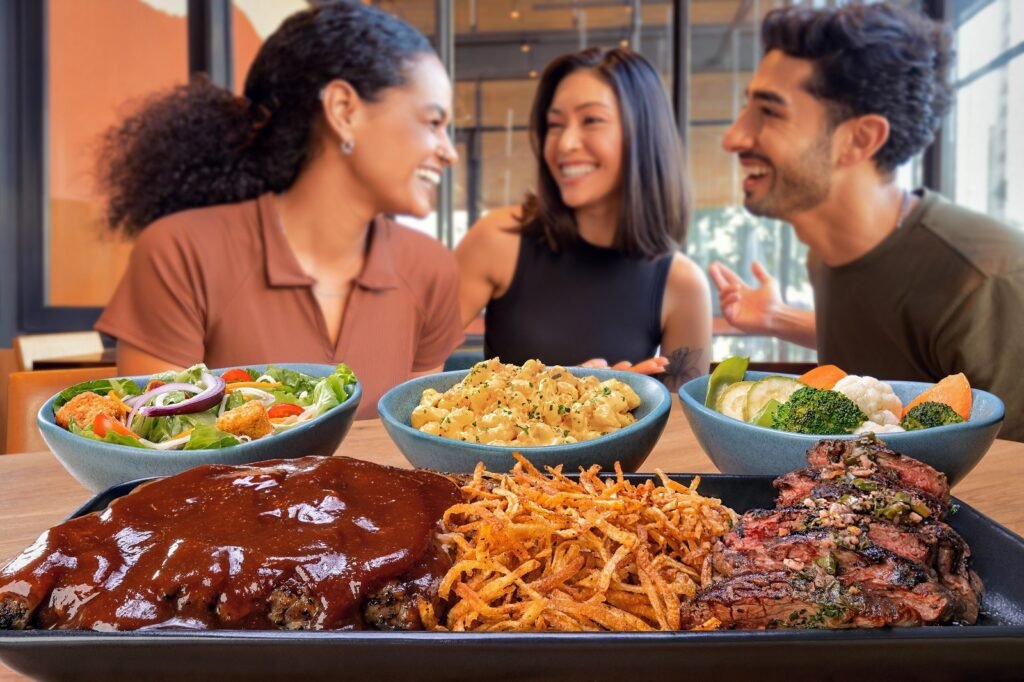 Outback aposta na tendência de compartilhar e lança campanha de tábuas com pratos mais pedidos em combinações inéditas