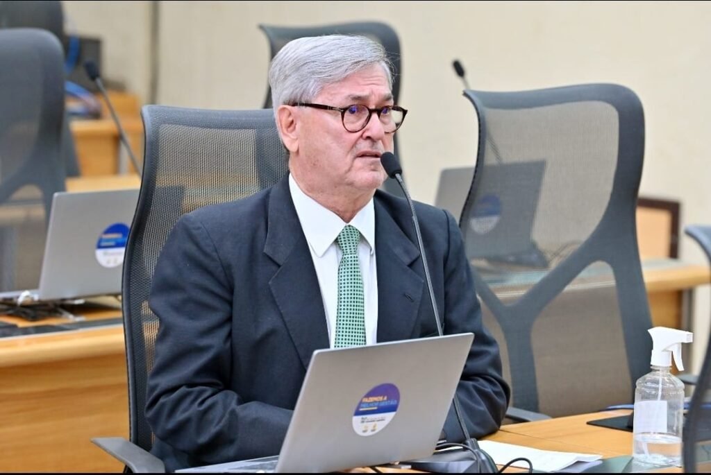 Tomba Farias lidera intenções de voto para deputado estadual em pesquisa Consult
