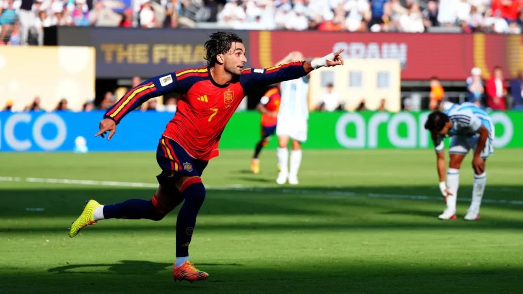 Espanha domina, bate Argentina na prorrogação e é bicampeã da Copa do Mundo