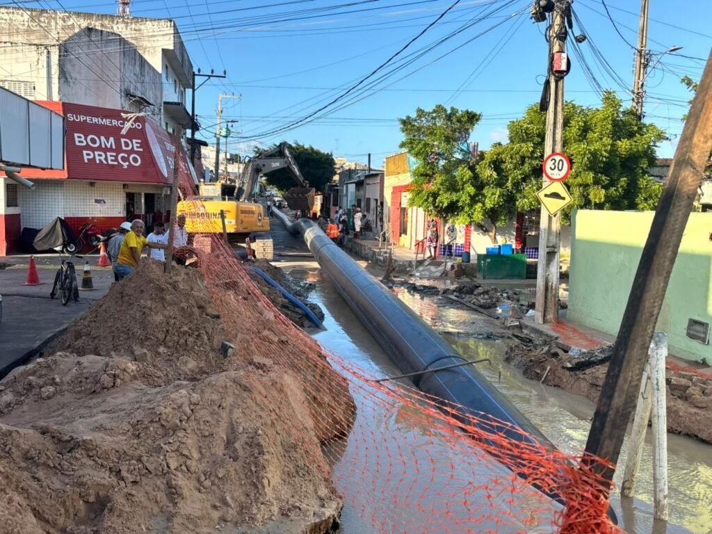 Obra de drenagem é concluída em rua das Rocas para reduzir alagamentos