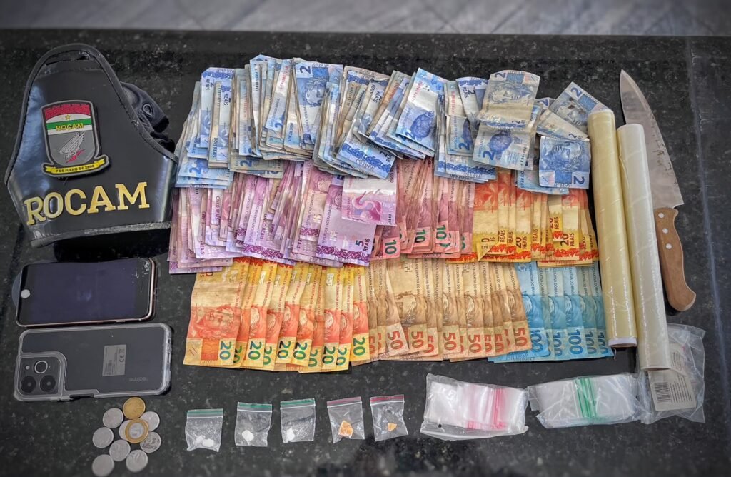 Homem é preso por suspeita de tráfico de drogas na Vila de Ponta Negra