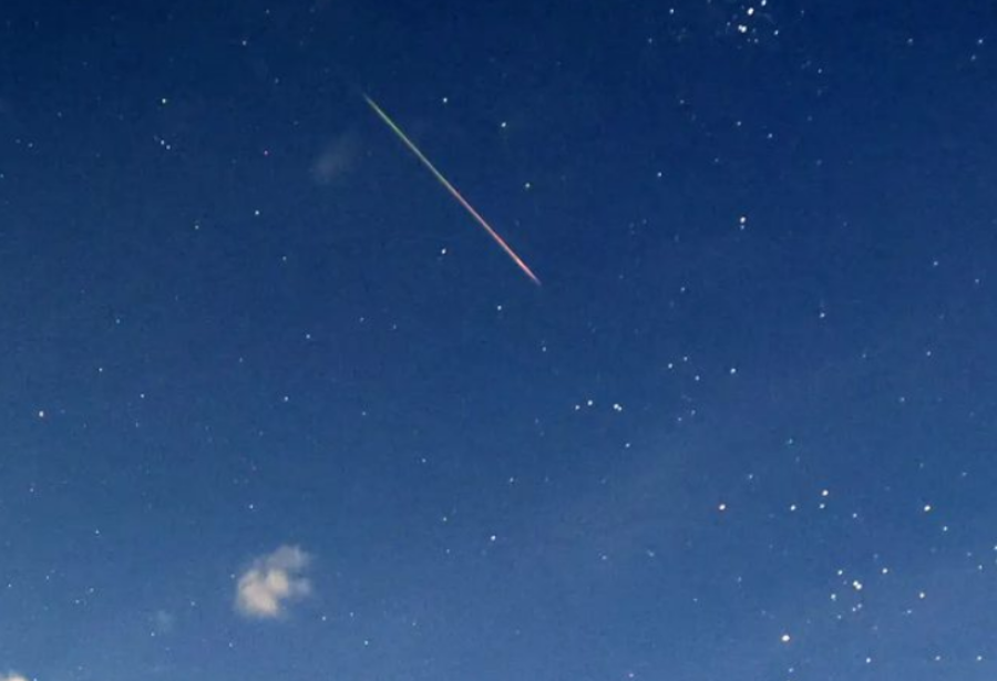 Chuva de meteoros Perseidas ilumina o céu na madrugada desta quinta