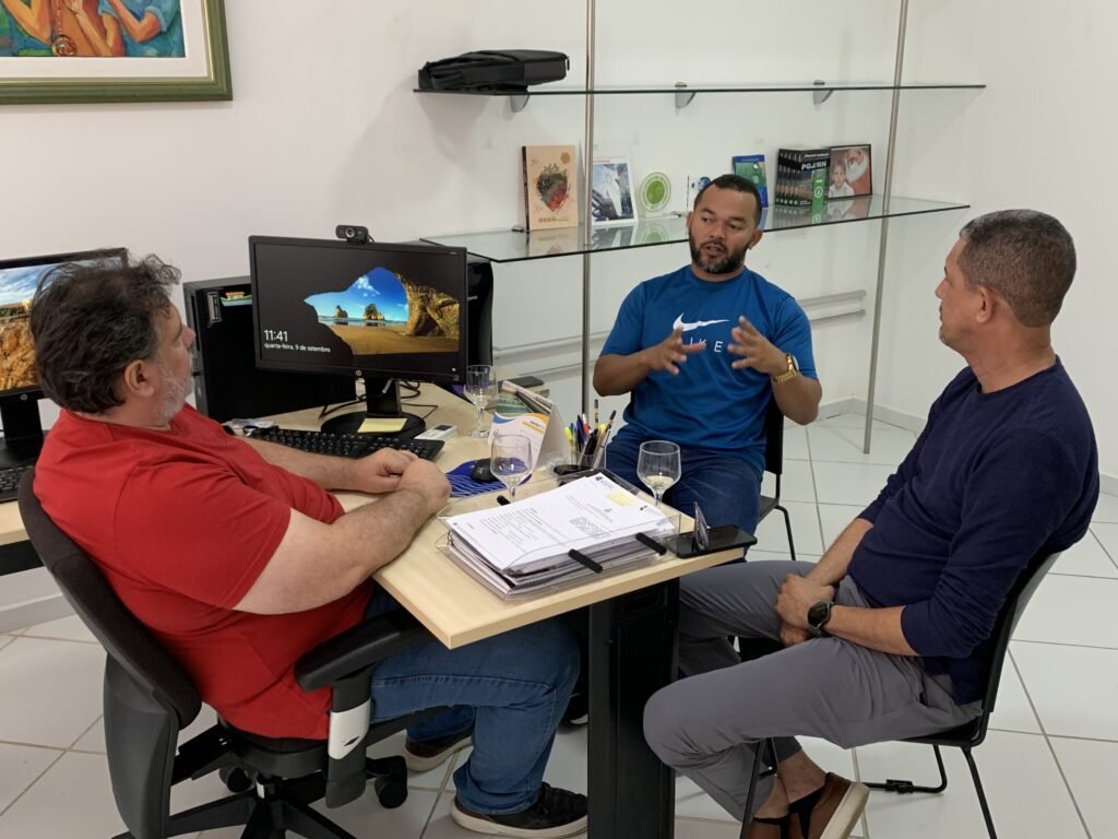 Arsban discute ampliação do saneamento com lideranças de Natal