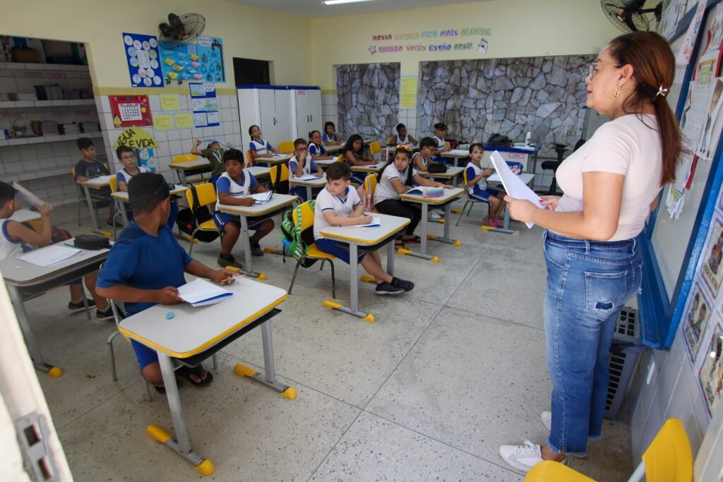 Prefeitura de Natal nomeia mais 33 professores aprovados em concurso