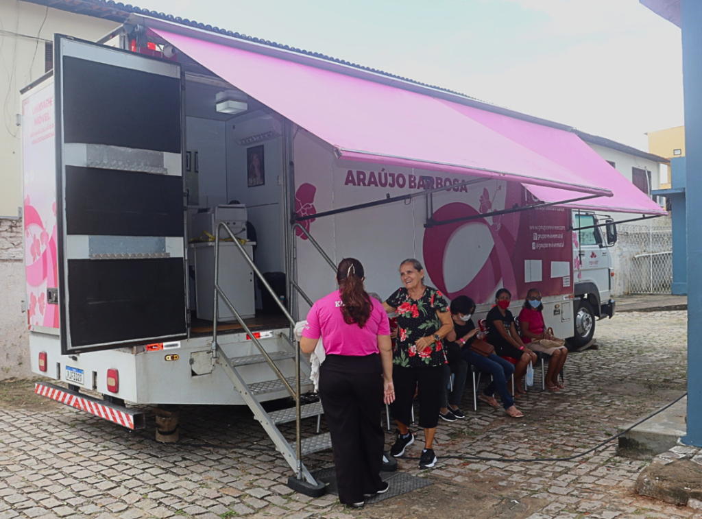 Mamografia itinerante atende mulheres na Zona Norte de Natal até sexta-feira (29)