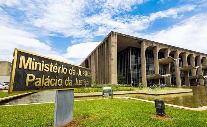 Lula sanciona leis que ampliam recursos para órgãos do sistema de Justiça
