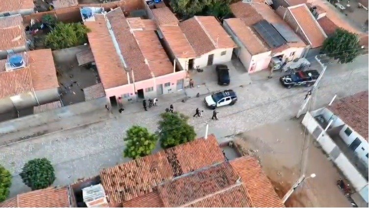 Suspeito de gerenciar tráfico de drogas em Pipa é preso com cocaína e maconha