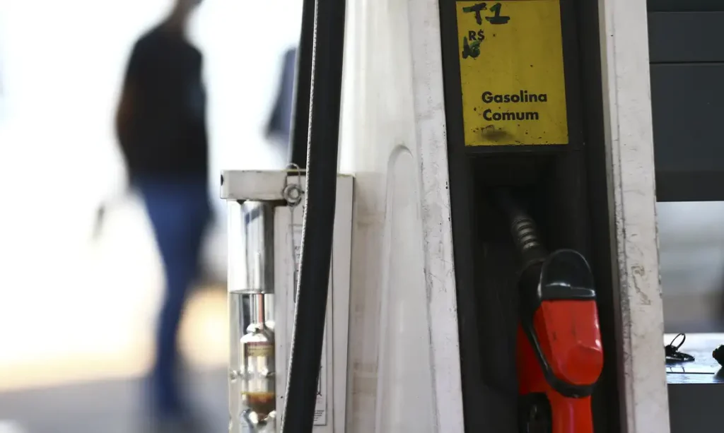 Fiscalização é reforçada para conter alta dos combustíveis