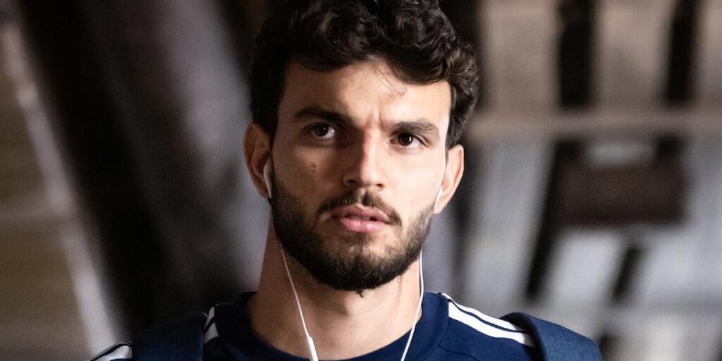 Otávio é eleito goleiro do mês de agosto no Campeonato Brasileiro