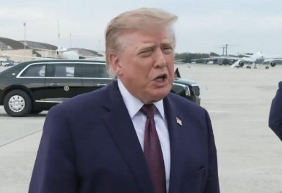 Trump confirma autorização para entrada de Flávio Bolsonaro nos EUA e diz que ele e família foram “tratados de forma injusta”