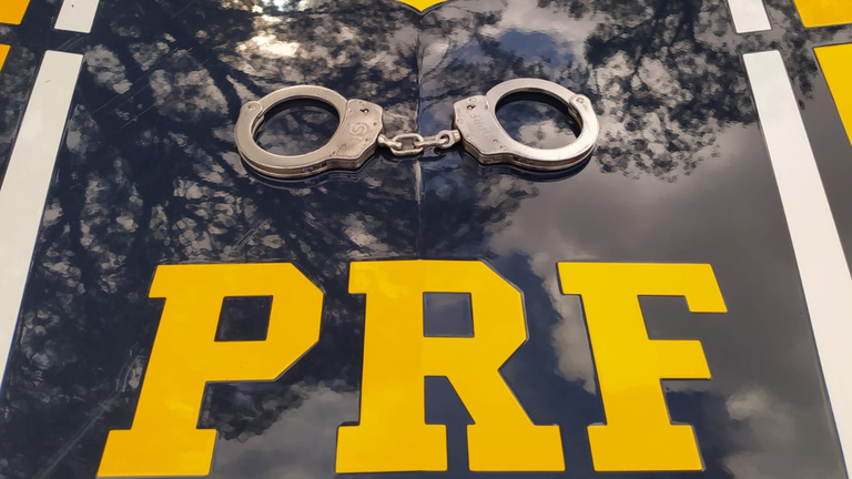 PRF prende dois homens por violência contra mulheres na Grande Natal